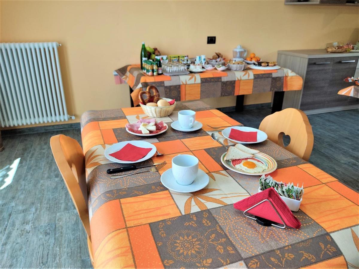 B&B Il Germoglio Castione Andevenno Bagian luar foto