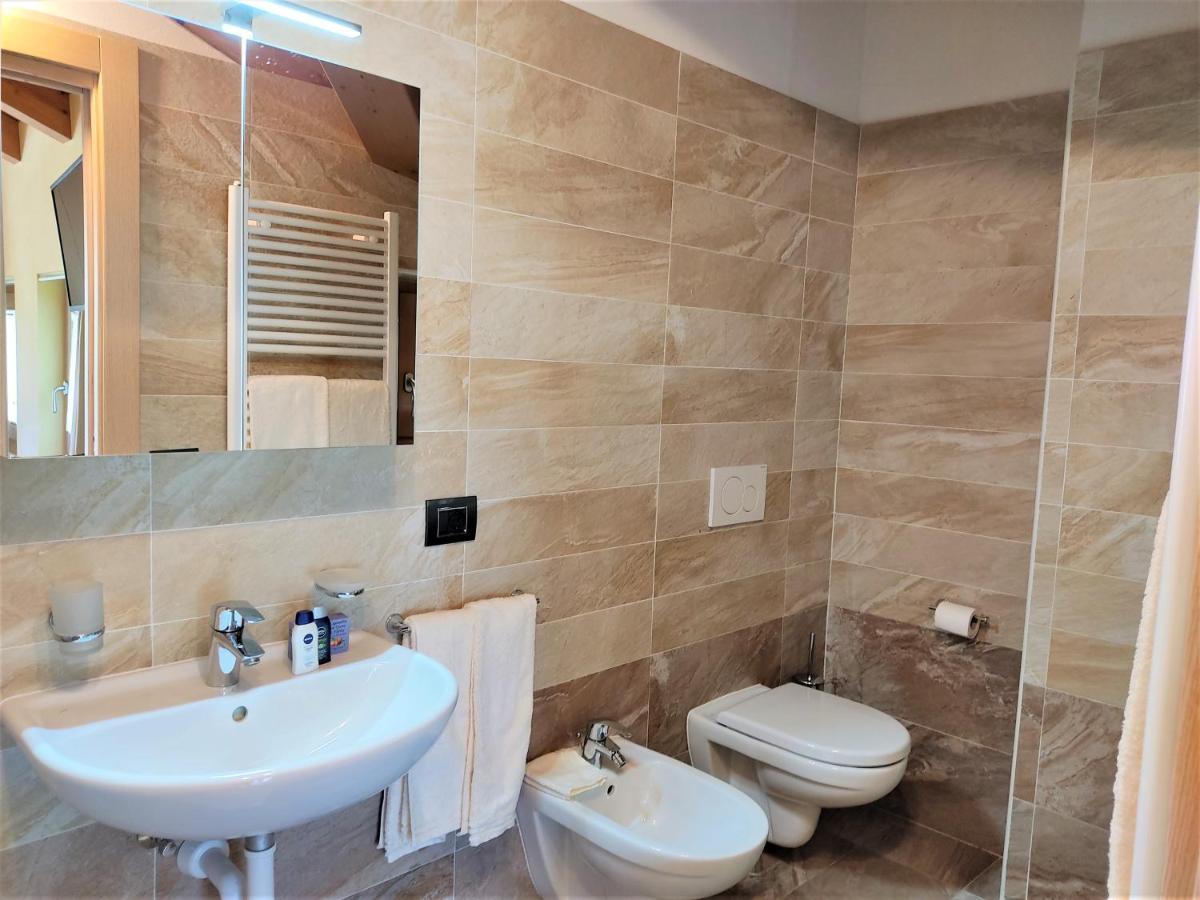 B&B Il Germoglio Castione Andevenno Bagian luar foto