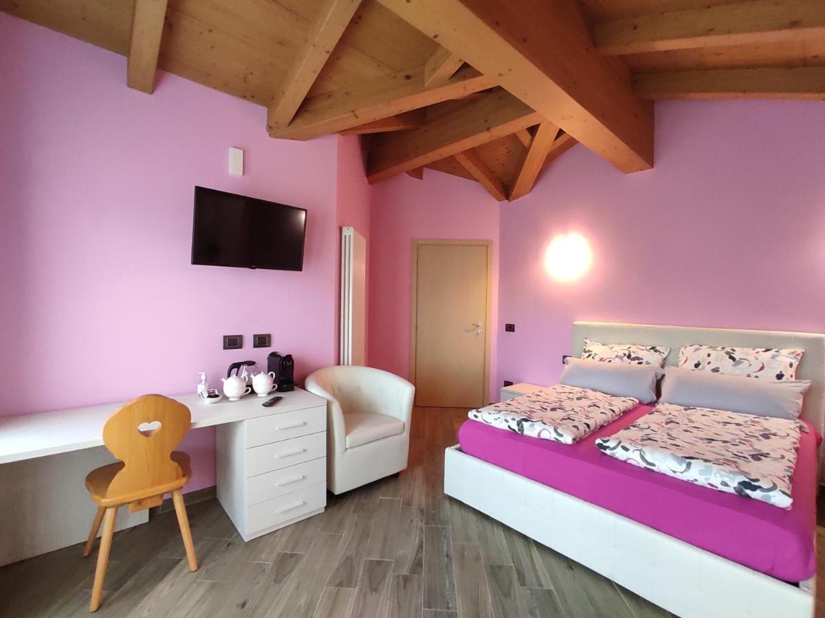 B&B Il Germoglio Castione Andevenno Bagian luar foto